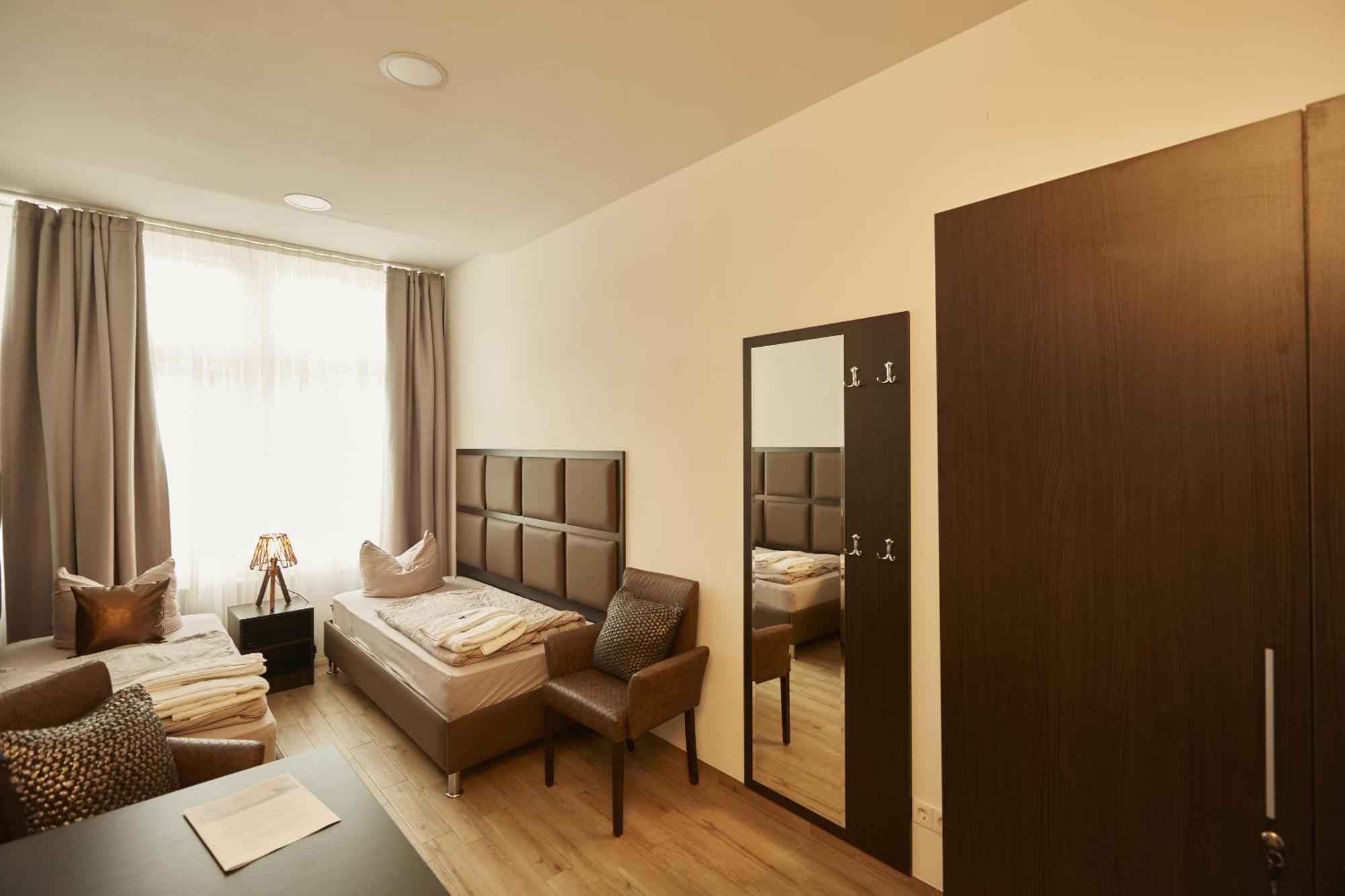 Harbour Apartments Karlsruhe Zimmer foto